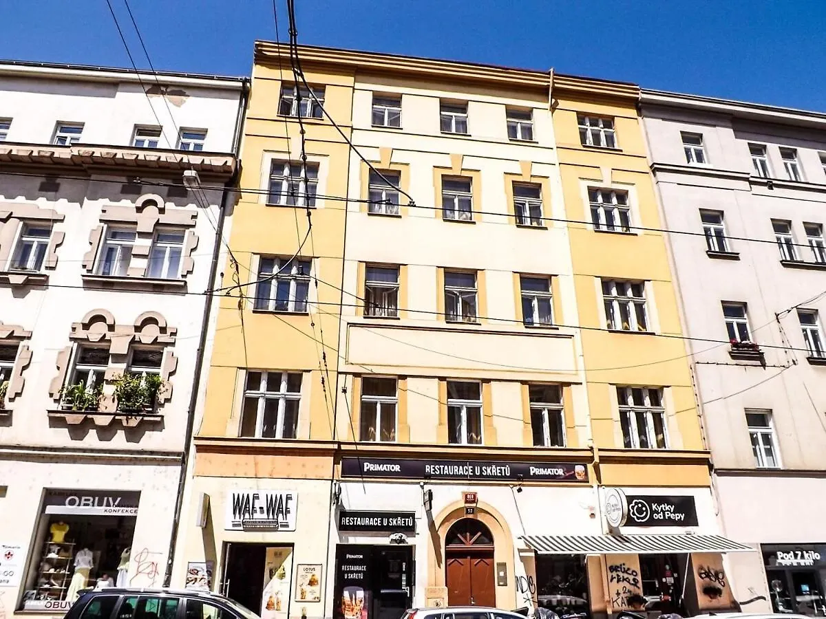 Zlaty Pokoj V Centru Prahy B1 براغ